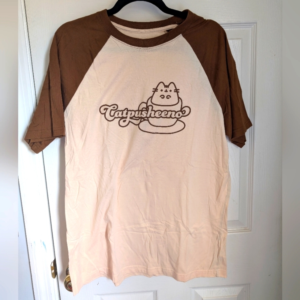 Pusheen t-shirt size L